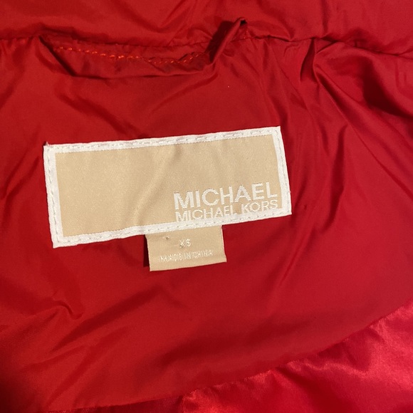 Michael Kors Missy Red Packable Down Vest size XS - Picture 2 of 4